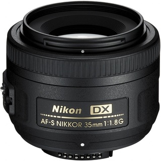 Объектив Nikon 35 mm f/ 1.8G AF-S DX Nikkor (s/ n:3481251) в комплекте с набором фильтров HOYA Б/ У