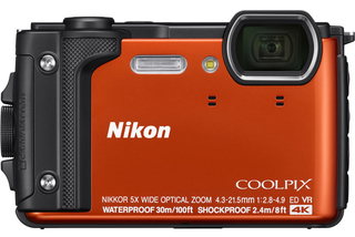 Цифровой фотоаппарат NIKON Coolpix W300 оранжевый (orange)