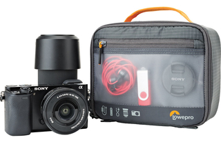 Сумка для фотоаппарата Lowepro GearUp Camera Box Medium серый