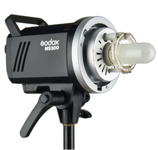 Вспышка студийная Godox MS200